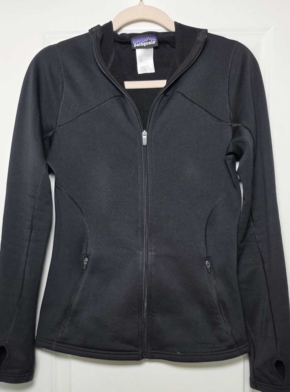 Patagonia Women's XS Black Full Zip Fleece Hoodie Jacket Thumbholes Outdoor Hiki